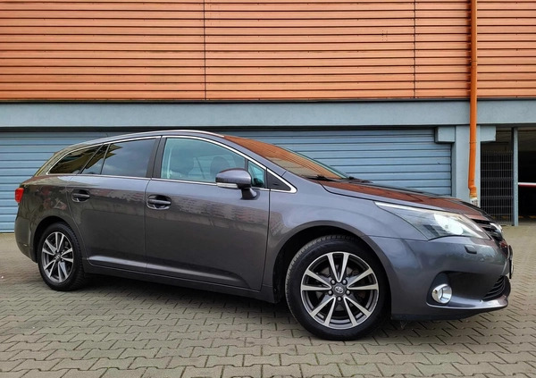Toyota Avensis cena 31900 przebieg: 280000, rok produkcji 2013 z Stronie Śląskie małe 232